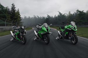 100-Jahre-Nuerburgring-Edition-BMW-Motorrad-M-1000-R-RR-XR