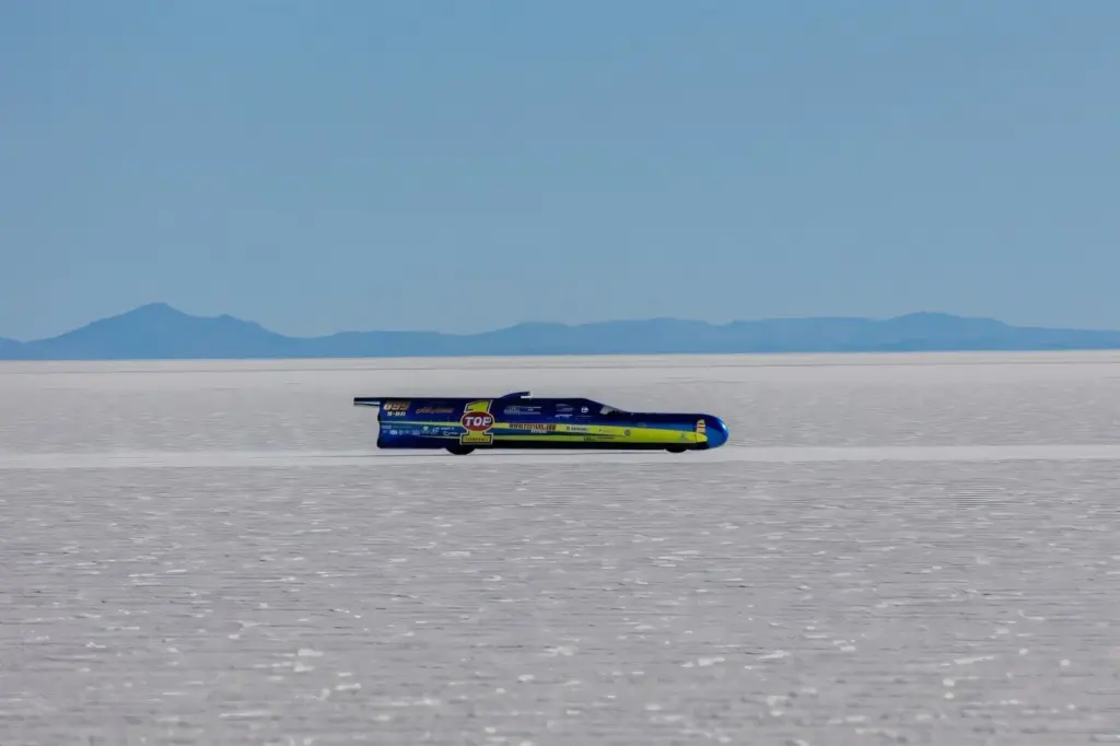 ack-attack-400-mph-weltrekord-bolivien-03-1536x1023