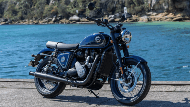 BSA Gold Star 650 Birmingham Blue