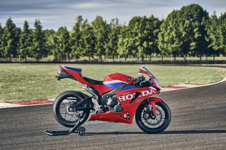 Honda CBR600RR 2027 (43)