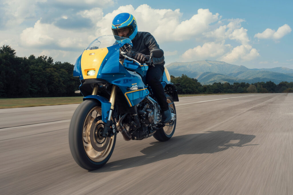 Yamaha XSR900 GP 2026 (1)